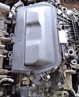 FORD GALAXY 2.0 TDCi 2014 predám motor UFWA