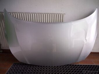 Kapota Opel Corsa E