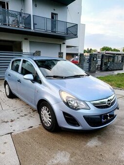 Opel Corsa 1.2 16V Benzín 2014 (4 valec) Limited Edition