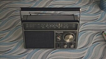 Predám radio Panasonic RF-1105