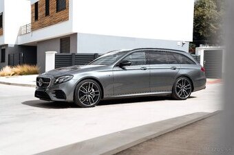 Mercedes-Benz E53 AMG 4MATIC+ kombi, perfektný stav
