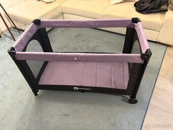 Predám prenosnú detskú postielku Petite&mars