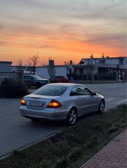 Mercedes- Benz CLK 320 CDI