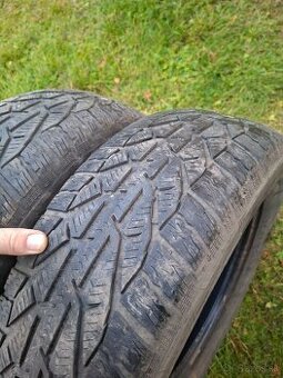 Predám zimné Pneu 195/65/R15