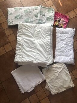 Komplet do postielky, alebo do skolky