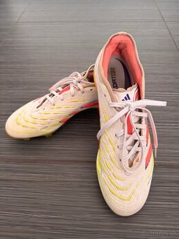 Kopacky Adidas Predator elite FG