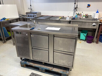 Chladiaci stôl nerezový