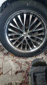 Elektrony s pneumatikami 275/45R20