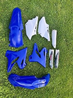 Yamaha yz plasty