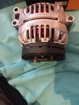 Predám alternátor motora renault  dacia
