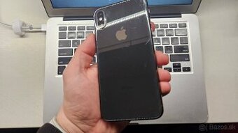Apple iPhone XS 64GB - puknutý, funkčný