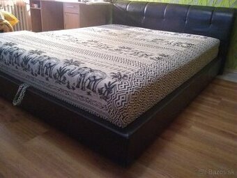 PREDÁM FRANCÚZSKY POSTEL S ÚLOZNYM PRIESTOROM 160 x 200