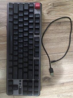 Predam  hernú klávesnicu značky YENKEE