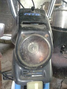 moped svetlo nepolamane - 1