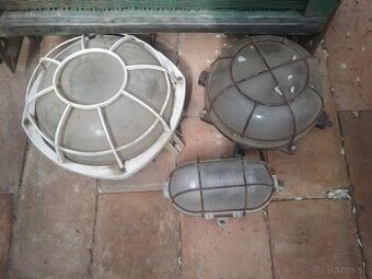 Bakelitová industriálna lampa.  10€/ks