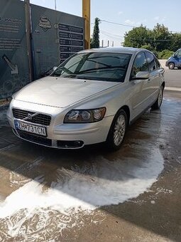 Volvo S40