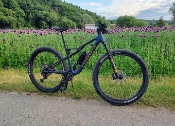 Orbea OIZ H10 29 bicykel, moondust blue/leo orange