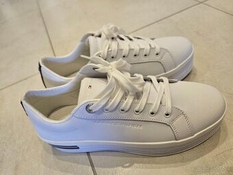 Tenisky Tommy Hilfiger, velkost 40