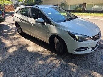 Prenájom auto Taxi Opel Astra Kombi-1.5Tdi, Bolt-Uber