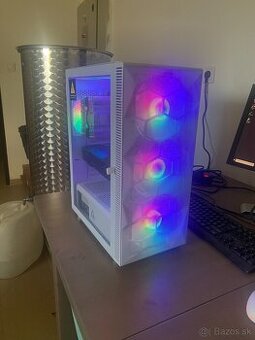 Ryzen 7 3700x / RTX 1080ti / 32GB