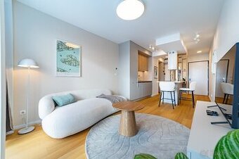 EXKLUZÍVNE a LUXUSNE ZARIADENÝ, ÚPLNE NOVÝ 2izb. BYT s PARKO