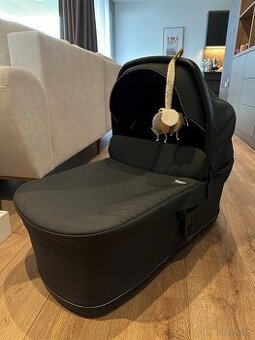 Thule Urban Glide 3 vanička s pláštenkou