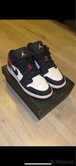 NIKE AIR JORDAN