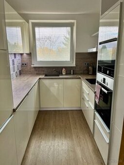 Prenájom 3- izbového bytu , Martin - Ľadoveň - 1