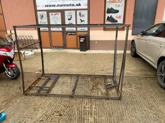 Vinklova konstrukcia, ram, box