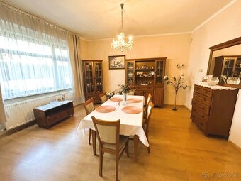 Zvolen, mesto – priestranný rodinný dom so záhradou,  pozemo