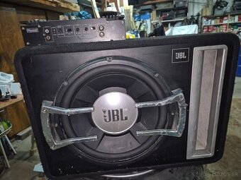 Predám subvofer jbl zo zosilovacom - 1