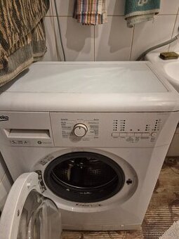 Automatická práčka