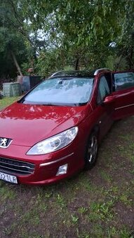 Peugeot 407 kombi havarovaný