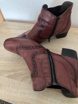 Dámske kožené kotníčky Medicus  6 1/2