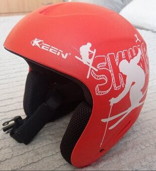 Dievčenská lyžiarska prilba