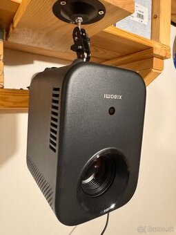 Domáce kino-projektor+plátno+repro