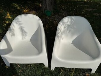 Predám 2x záhradné kreslo exteriérové  biele