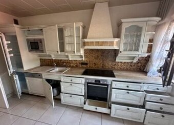 Venkovská linka s vestavěnými spotřebiči,6440