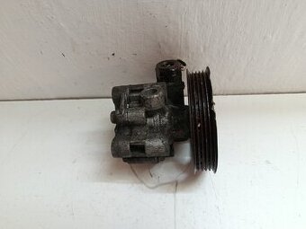 servocerpadlo toyota corolla verso 2,0 85kw 50€