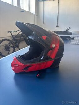 Predam tuto bluegrass INTOX MTB gullface helmu