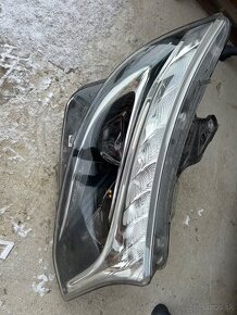 Svetlo Mercedes Benz V viano