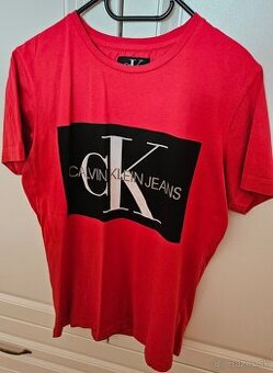 Calvin Klein tričko (poštovné zadarmo)