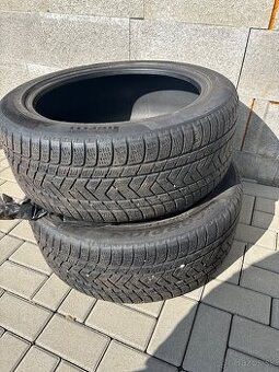 275/45 R21