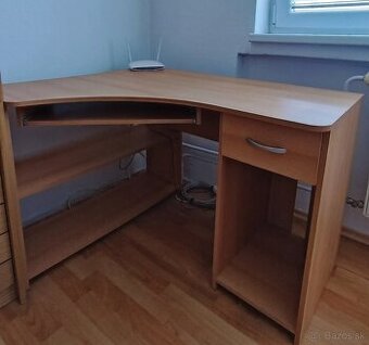 Rohový písací stôl - 1