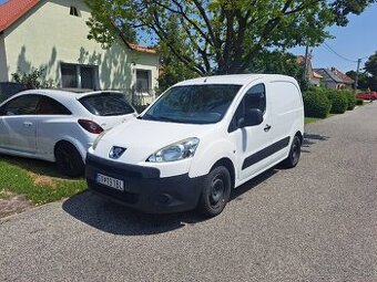 Peugeot partner 1.6 hdi 66kw rv2011 243000km nova stk ek