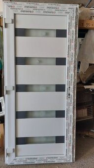 plastove vchodove dvere