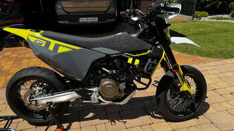 Husqvarna 701 supermoto s odpocet DPH