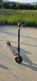 Xiaomi Mi Electric Scooter Essential