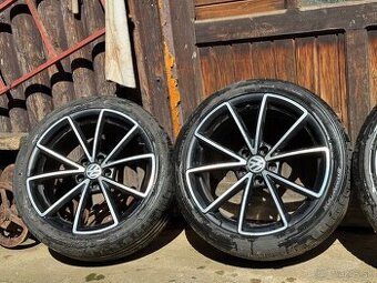 Disky VW R18