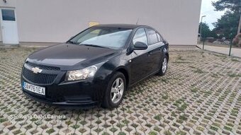 Predám Chevrolet Cruze 1.6 benzín,83 kw, r.v.